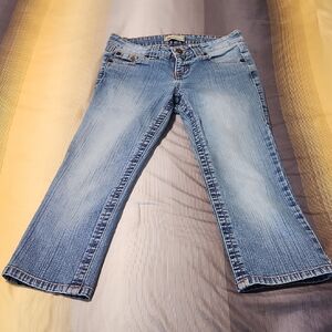 LEI Light Blue Cropped Jeans